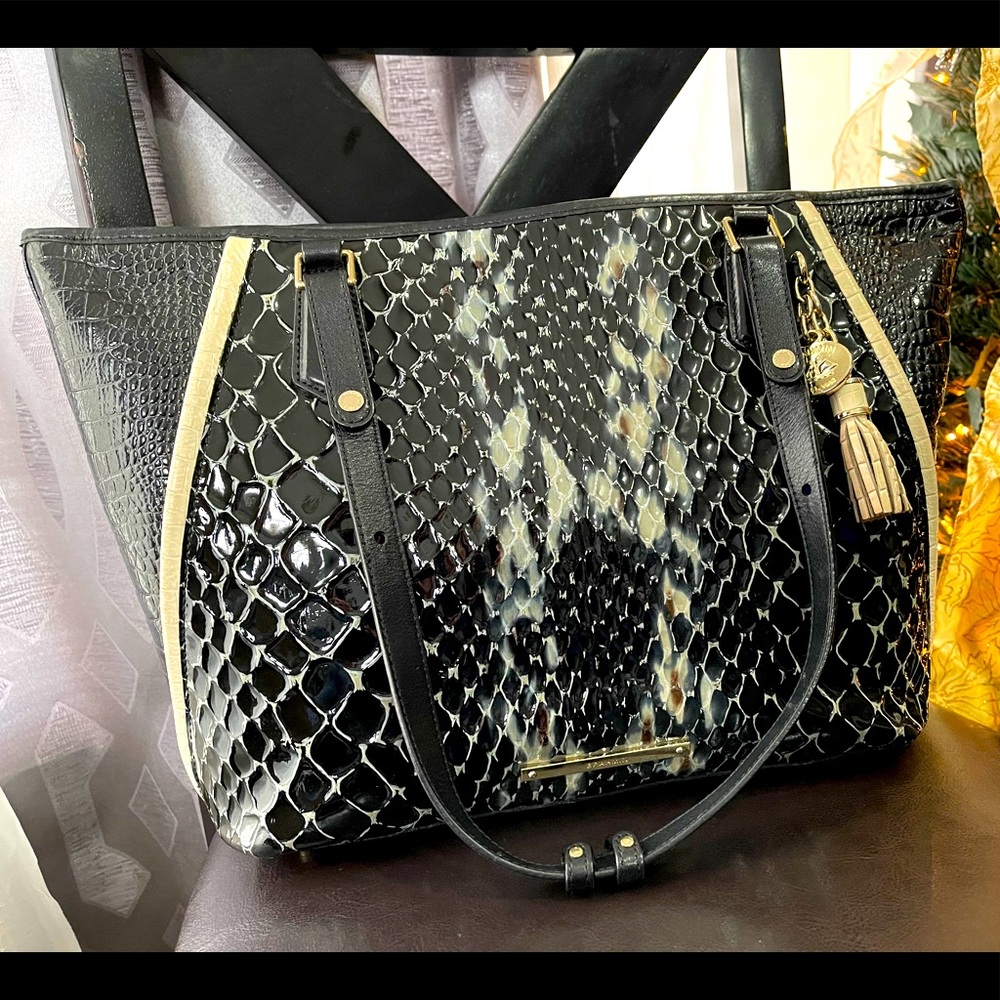 Brahmin Medium Asher Black Carlisle Leather Bag